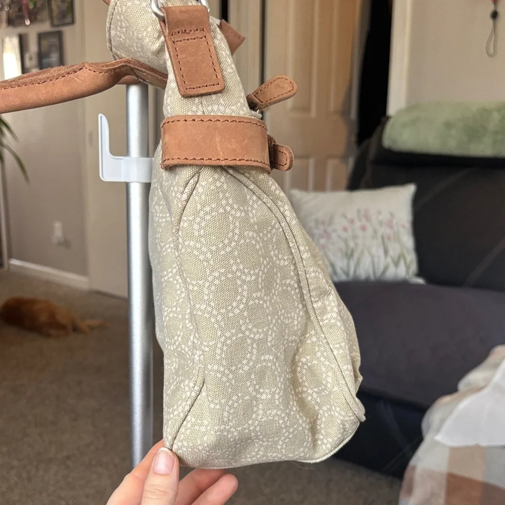 L.L.Bean Stylish Cream Handbag/ Tote  with Tan Accents - Picture 5 of 15